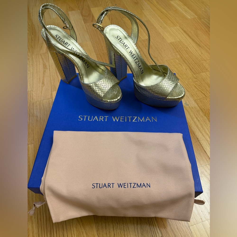Stuart Weitzman - Ryder 2 platform - gold snake- size 5